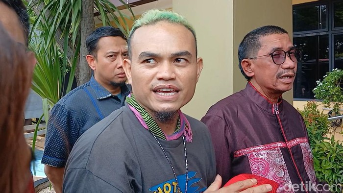 Pengacara Minta Kakak Nikita Mirzani Nggak Emosional Bila Bertemu Vadel Badjideh