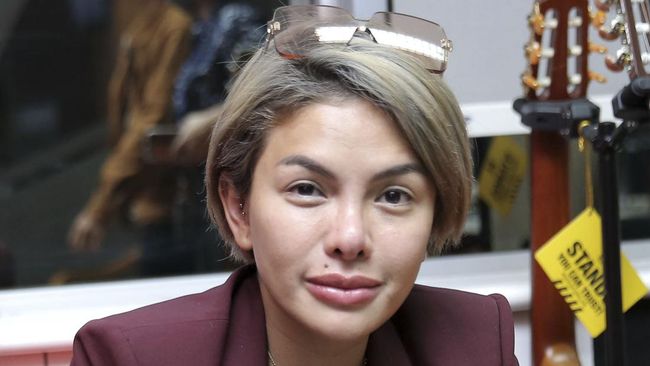 Nikita Mirzani dan 3 Saksi Diperiksa Atas Laporan Terhadap Vadel Badjideh