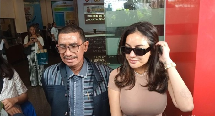 Nikita Mirzani Sebut Anak Kecewa dengan Komentar Keluarga Vadel Badjideh