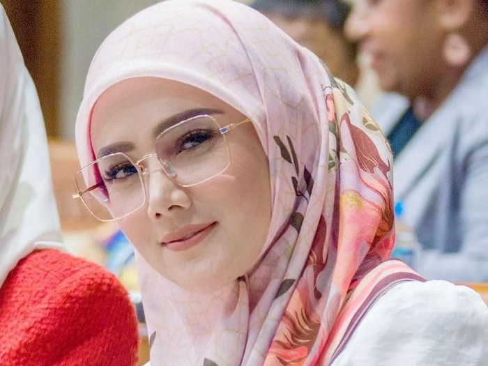 Al Mau Nikah, Mulan Jameela Siap Timang Cucu