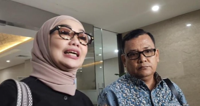 Reza Artamevia Ngadu ke Komisi III DPR RI soal Kasus Berlian